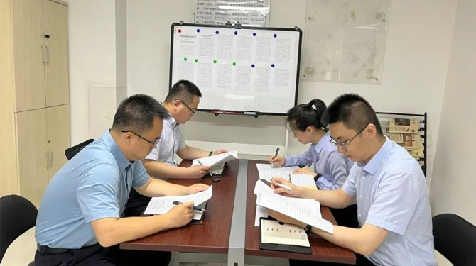 扶貧基金黨支部、第八黨支部、第四黨支部開展主題活動